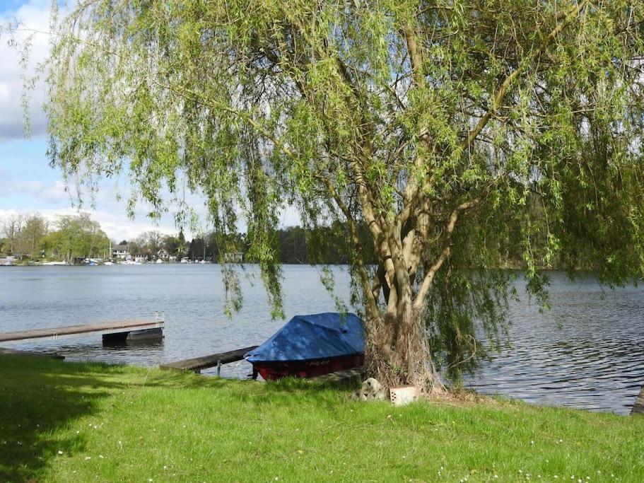 Dachwohnung Mit Wasserblick Und Eigenem Bootssteg Берлин Экстерьер фото